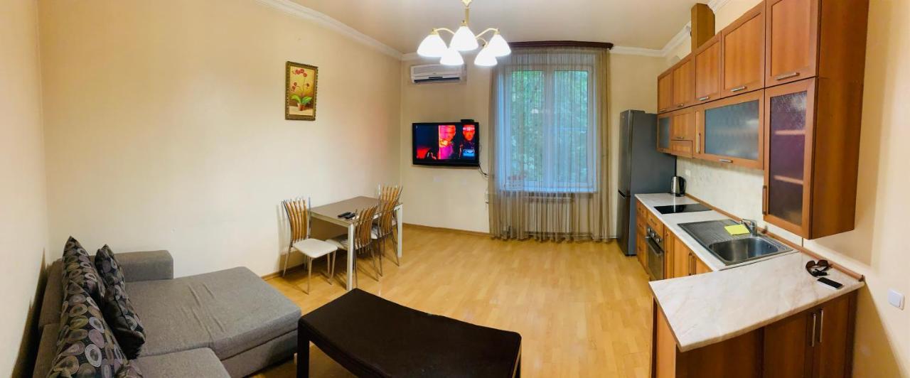 City Center Apartment On Sayat Nova Street Erevan Exterior foto